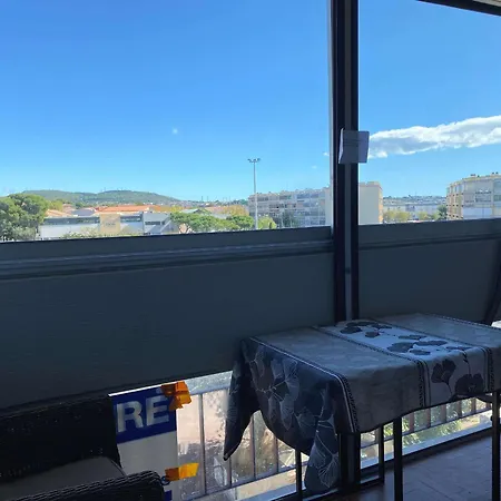 Апартаменты Beau T1 Renove Proche Parc Charles De Gaulle Avec Wifi - Fr-1-553-275